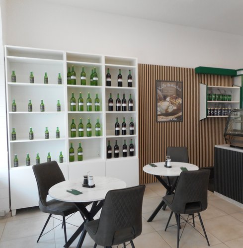 Blick in das gemütliche Lokal der Hausmannskost 19